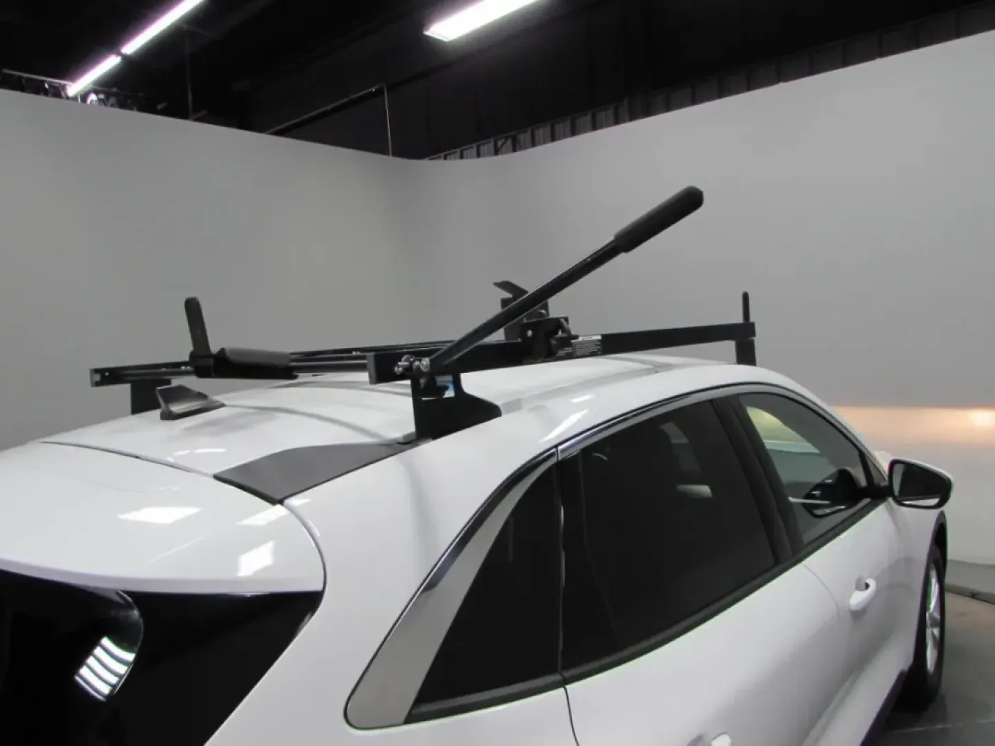 2020 /Dark Earth Gray Ford Escape SE (1FMCU0G67LU) with an Other engine, Automatic transmission, located at 12836 Highway 21, De Soto, MO, 63020, (636) 337-7777, 38.151867, -90.575615 - Are you ready to elevate your lifestyle with a vehicle that combines versatility, comfort, and efficiency? Look no further than this stunning 2020 Ford Escape SE, an ideal companion for growing families, outdoor enthusiasts, and daily commuters alike. Whether you're shuttling the kids to school, emb - Photo#12