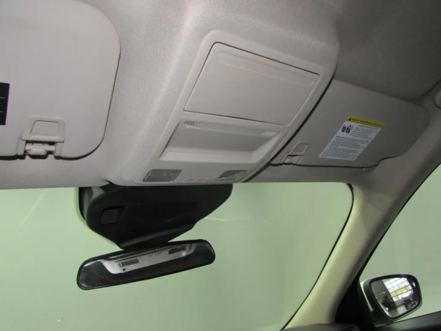 2020 /Dark Earth Gray Ford Escape SE (1FMCU0G67LU) with an Other engine, Automatic transmission, located at 12836 Highway 21, De Soto, MO, 63020, (636) 337-7777, 38.151867, -90.575615 - Are you ready to elevate your lifestyle with a vehicle that combines versatility, comfort, and efficiency? Look no further than this stunning 2020 Ford Escape SE, an ideal companion for growing families, outdoor enthusiasts, and daily commuters alike. Whether you're shuttling the kids to school, emb - Photo#21