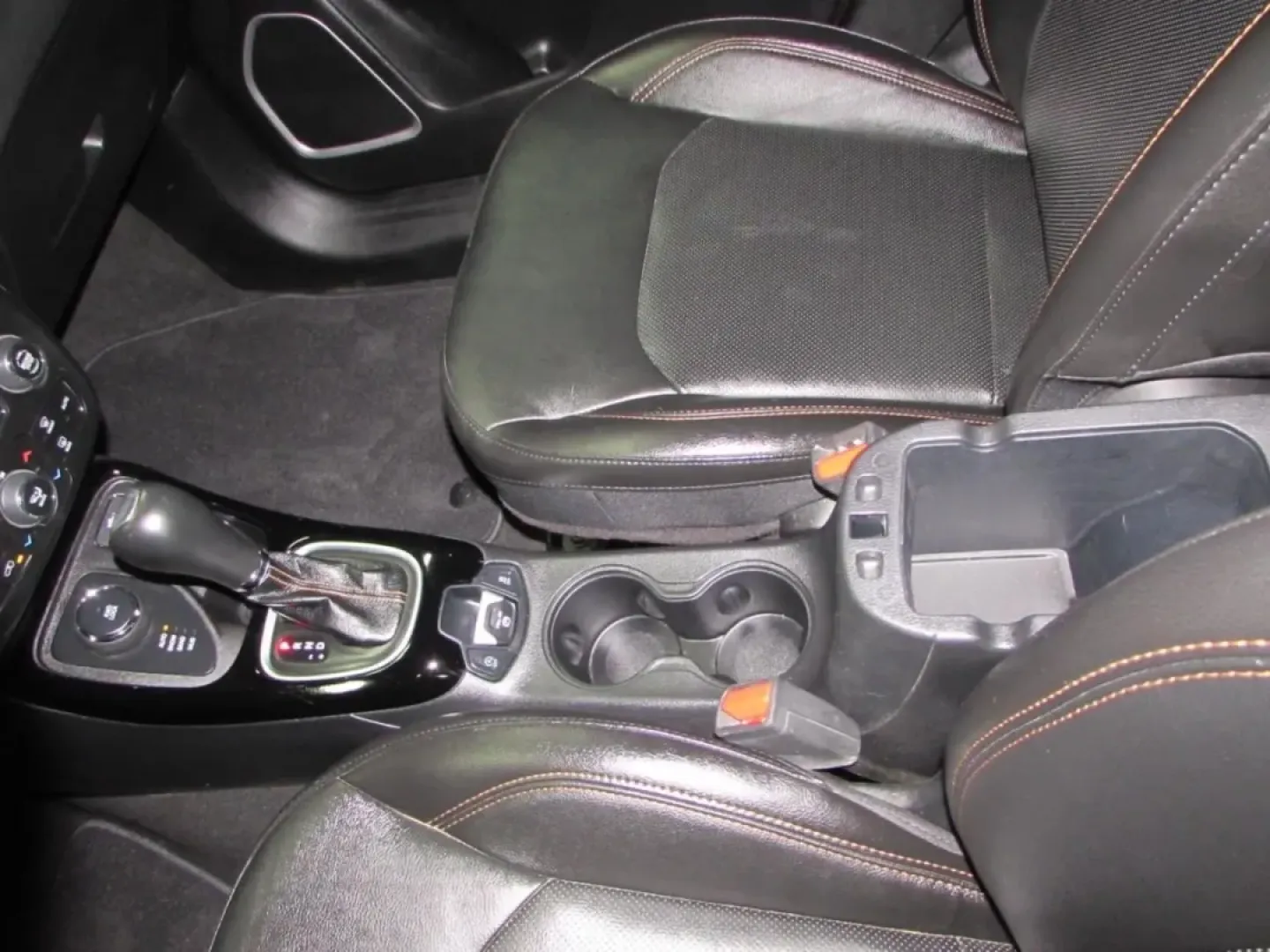 2021 /Black Jeep Compass Limited (3C4NJDCB3MT) with an Other engine, Automatic transmission, located at 12836 Highway 21, De Soto, MO, 63020, (636) 337-7777, 38.151867, -90.575615 - Explore the open roads in style with the 2021 Jeep Compass Limited, the SUV that's perfect for weekend adventures and family outings alike. Whether you're navigating the daily commute or heading out for a spontaneous road trip, this pre-owned Compass is designed to elevate your driving experience. A - Photo#22