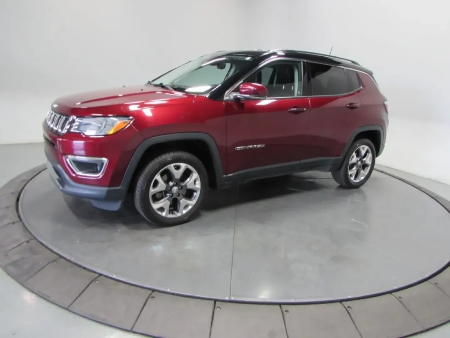 2021 /Black Jeep Compass Limited (3C4NJDCB3MT) with an Other engine, Automatic transmission, located at 12836 Highway 21, De Soto, MO, 63020, (636) 337-7777, 38.151867, -90.575615 - Explore the open roads in style with the 2021 Jeep Compass Limited, the SUV that's perfect for weekend adventures and family outings alike. Whether you're navigating the daily commute or heading out for a spontaneous road trip, this pre-owned Compass is designed to elevate your driving experience. A - Photo#4
