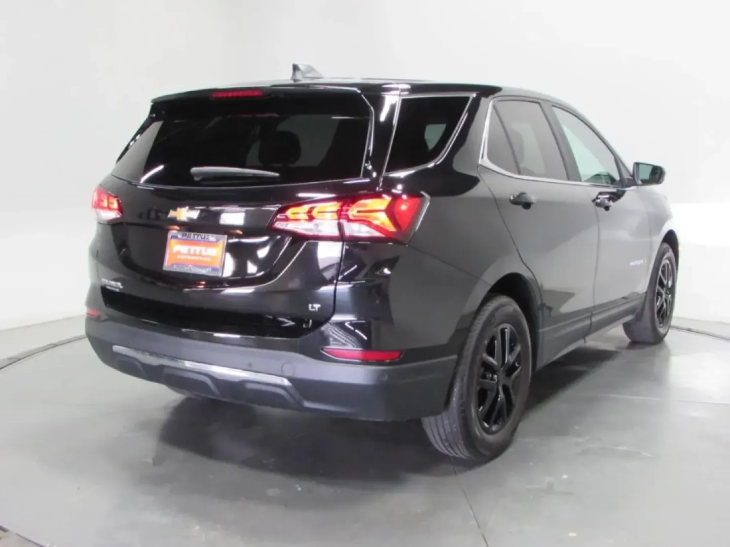 2022 /Jet Black Chevrolet Equinox LT (3GNAXKEV9NL) with an Other engine, Automatic transmission, located at 12836 Highway 21, De Soto, MO, 63020, (636) 337-7777, 38.151867, -90.575615 - **Adventure Awaits with the 2022 Chevrolet Equinox LT at Pettus Ford De Soto!**<br /> <br /> Are you ready to elevate your daily commute or weekend getaways? The 2022 Chevrolet Equinox LT is the perfect companion for families, adventure seekers, or anyone in need of a reliable, spacious SUV. With it - Photo#7