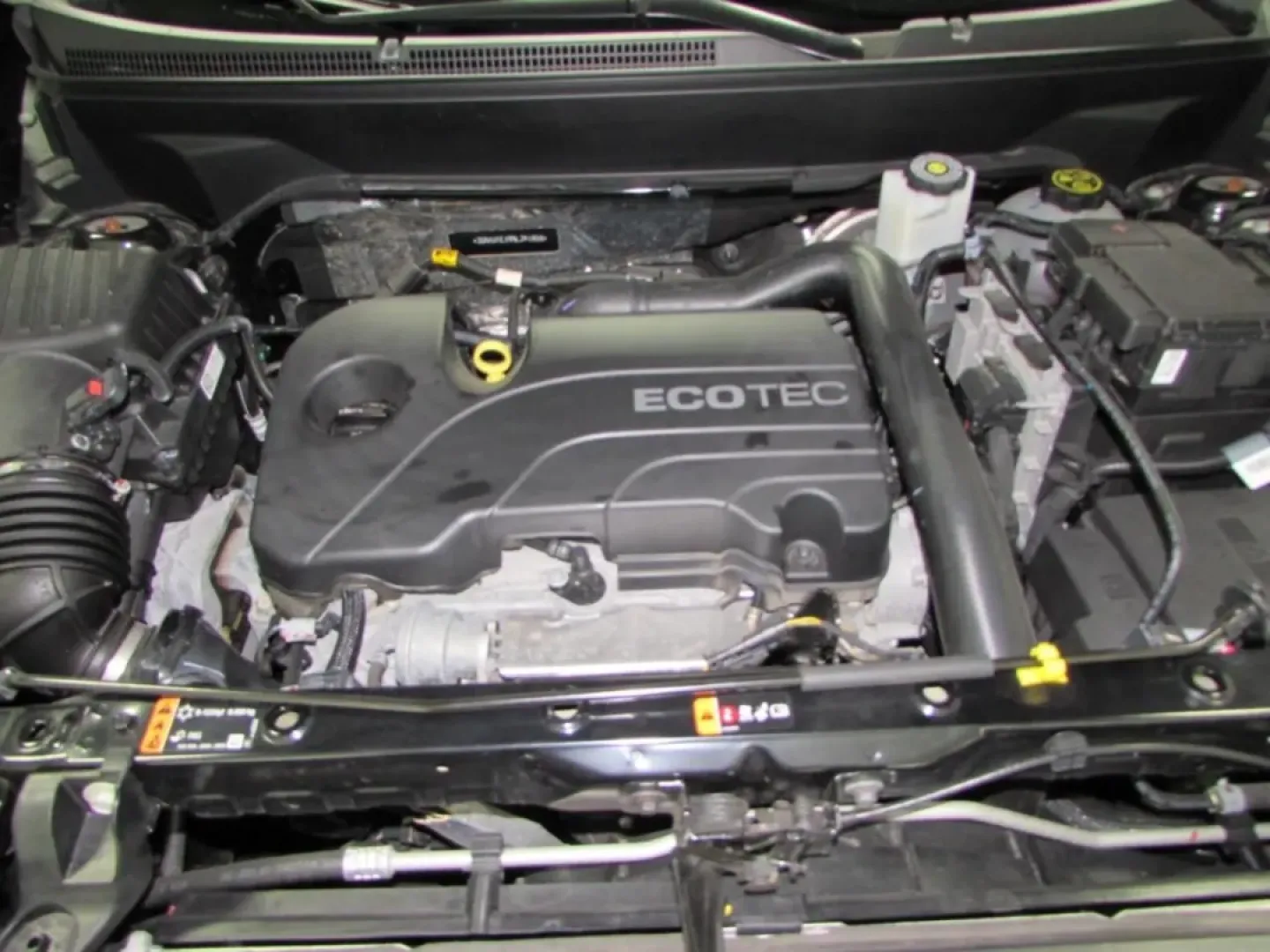 2022 /Jet Black Chevrolet Equinox LT (3GNAXKEV9NL) with an Other engine, Automatic transmission, located at 12836 Highway 21, De Soto, MO, 63020, (636) 337-7777, 38.151867, -90.575615 - **Adventure Awaits with the 2022 Chevrolet Equinox LT at Pettus Ford De Soto!**<br /> <br /> Are you ready to elevate your daily commute or weekend getaways? The 2022 Chevrolet Equinox LT is the perfect companion for families, adventure seekers, or anyone in need of a reliable, spacious SUV. With it - Photo#8