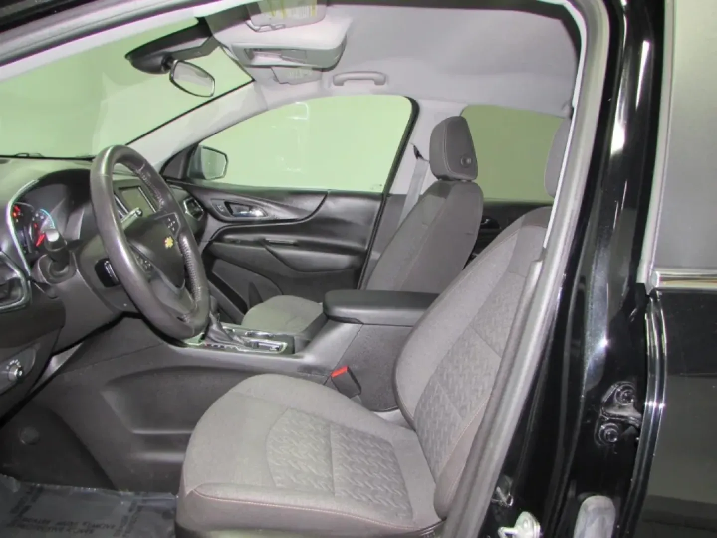 2022 /Jet Black Chevrolet Equinox LT (3GNAXKEV9NL) with an Other engine, Automatic transmission, located at 12836 Highway 21, De Soto, MO, 63020, (636) 337-7777, 38.151867, -90.575615 - **Adventure Awaits with the 2022 Chevrolet Equinox LT at Pettus Ford De Soto!**<br /> <br /> Are you ready to elevate your daily commute or weekend getaways? The 2022 Chevrolet Equinox LT is the perfect companion for families, adventure seekers, or anyone in need of a reliable, spacious SUV. With it - Photo#11
