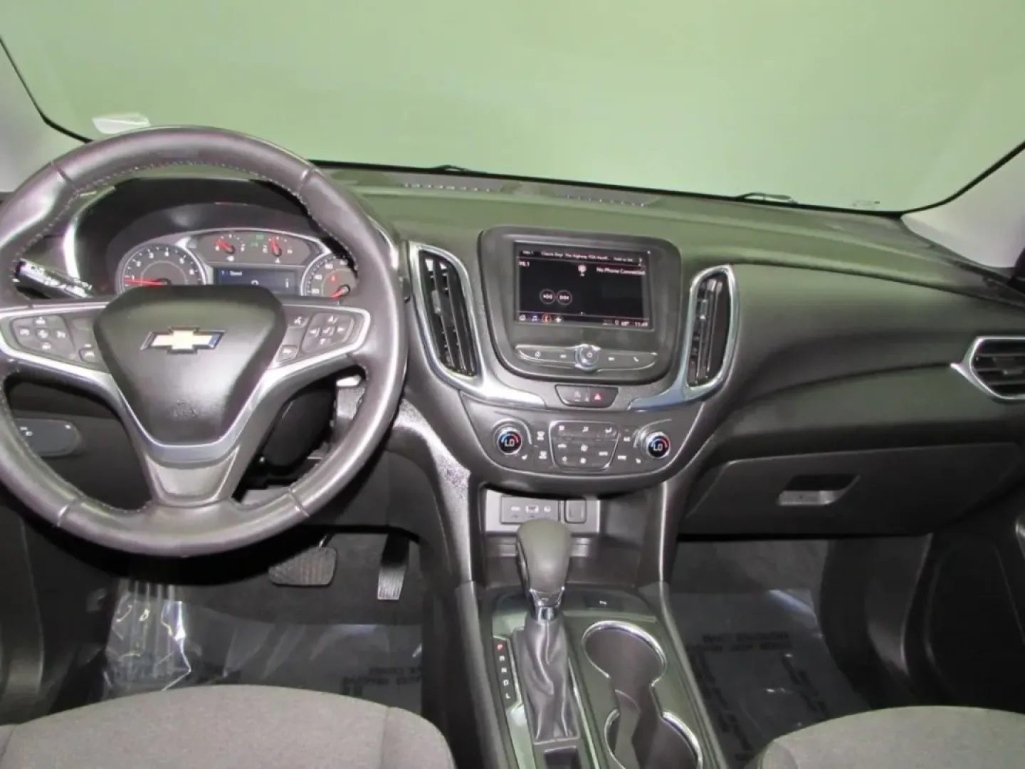 2022 /Jet Black Chevrolet Equinox LT (3GNAXKEV9NL) with an Other engine, Automatic transmission, located at 12836 Highway 21, De Soto, MO, 63020, (636) 337-7777, 38.151867, -90.575615 - **Adventure Awaits with the 2022 Chevrolet Equinox LT at Pettus Ford De Soto!**<br /> <br /> Are you ready to elevate your daily commute or weekend getaways? The 2022 Chevrolet Equinox LT is the perfect companion for families, adventure seekers, or anyone in need of a reliable, spacious SUV. With it - Photo#20