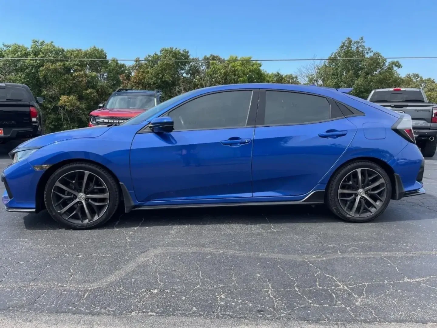 2020 Honda Civic Sport (SHHFK7H42LU) with an Other engine, Automatic transmission, located at 12836 Highway 21, De Soto, MO, 63020, (636) 337-7777, 38.151867, -90.575615 - Looking for a vehicle that effortlessly blends style, efficiency, and practicality? Look no further than this stunning 2020 Honda Civic Hatchback, available now at Pettus Ford De Soto. Whether you're commuting to work, running errands around the beautiful neighborhoods of De Soto, or planning a week - Photo#1
