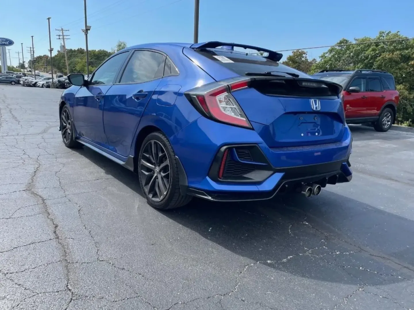 2020 Honda Civic Sport (SHHFK7H42LU) with an Other engine, Automatic transmission, located at 12836 Highway 21, De Soto, MO, 63020, (636) 337-7777, 38.151867, -90.575615 - Looking for a vehicle that effortlessly blends style, efficiency, and practicality? Look no further than this stunning 2020 Honda Civic Hatchback, available now at Pettus Ford De Soto. Whether you're commuting to work, running errands around the beautiful neighborhoods of De Soto, or planning a week - Photo#2