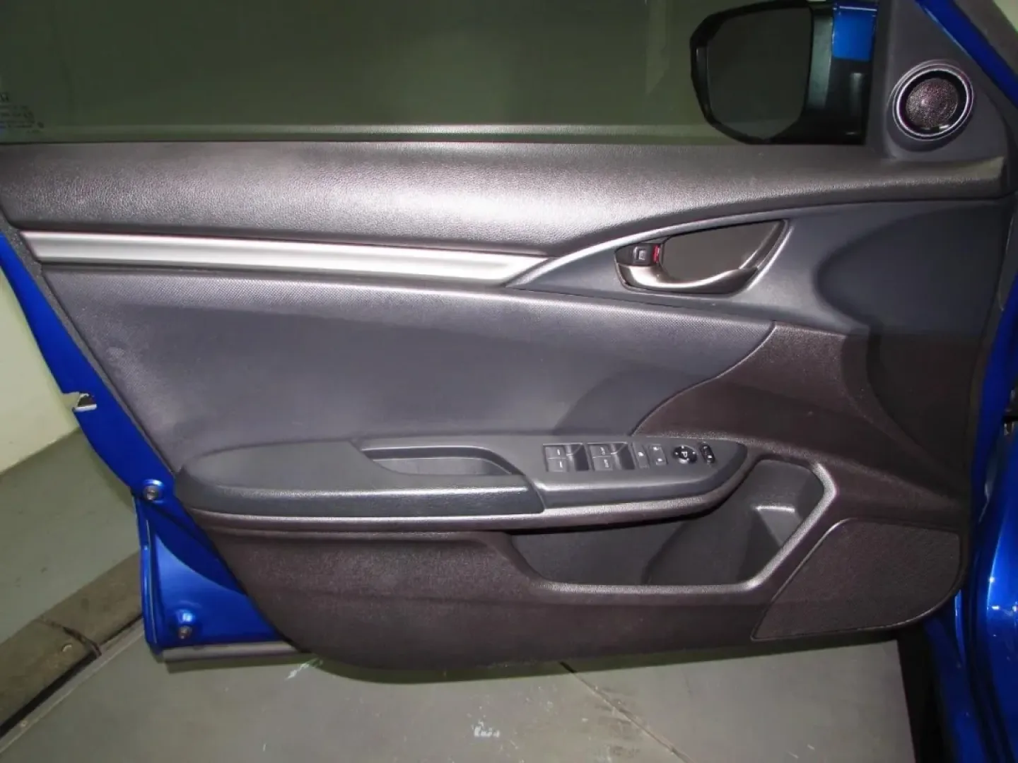 2020 Honda Civic Sport (SHHFK7H42LU) with an Other engine, Automatic transmission, located at 12836 Highway 21, De Soto, MO, 63020, (636) 337-7777, 38.151867, -90.575615 - Looking for a vehicle that effortlessly blends style, efficiency, and practicality? Look no further than this stunning 2020 Honda Civic Hatchback, available now at Pettus Ford De Soto. Whether you're commuting to work, running errands around the beautiful neighborhoods of De Soto, or planning a week - Photo#12