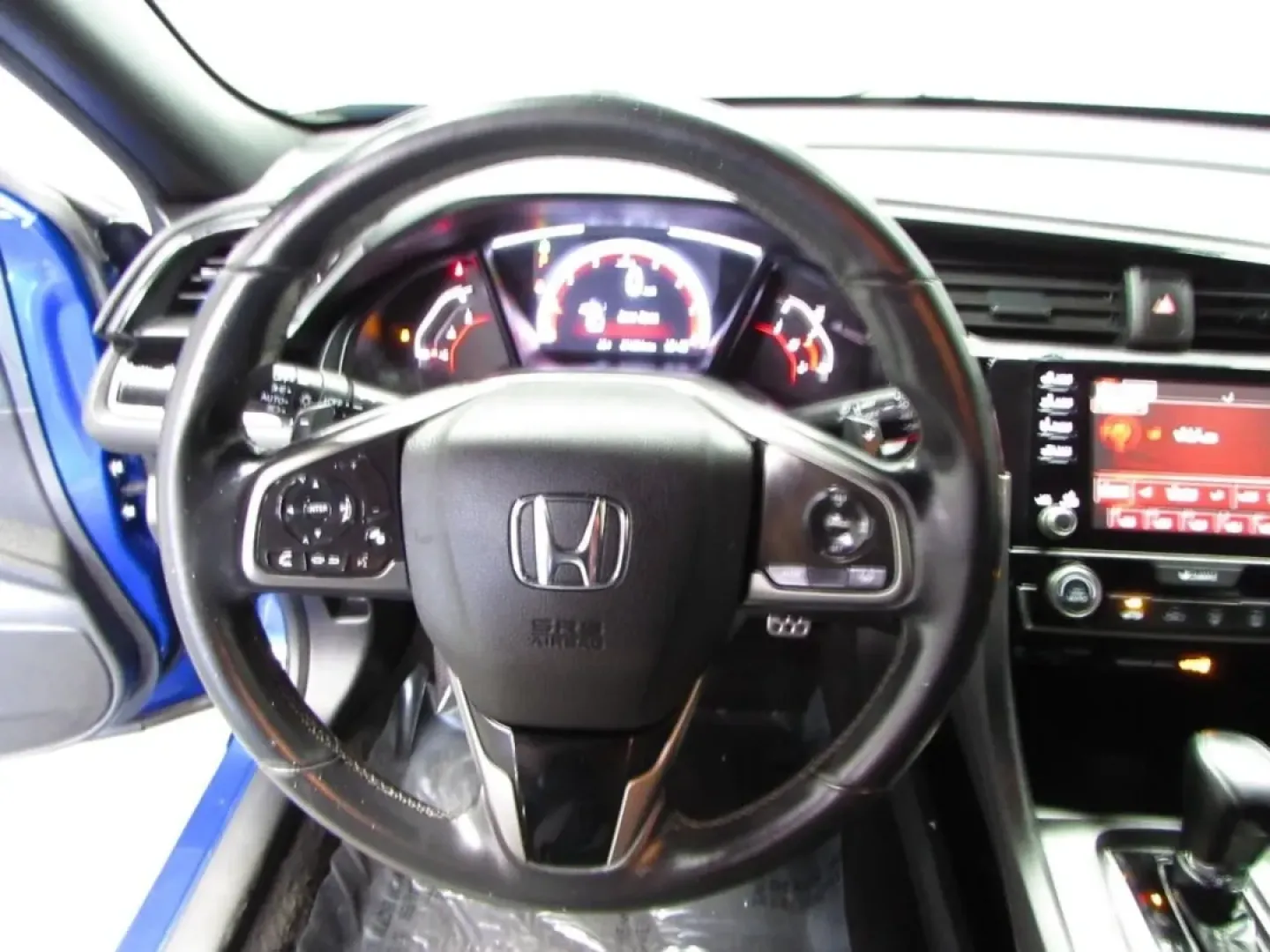 2020 Honda Civic Sport (SHHFK7H42LU) with an Other engine, Automatic transmission, located at 12836 Highway 21, De Soto, MO, 63020, (636) 337-7777, 38.151867, -90.575615 - Looking for a vehicle that effortlessly blends style, efficiency, and practicality? Look no further than this stunning 2020 Honda Civic Hatchback, available now at Pettus Ford De Soto. Whether you're commuting to work, running errands around the beautiful neighborhoods of De Soto, or planning a week - Photo#15