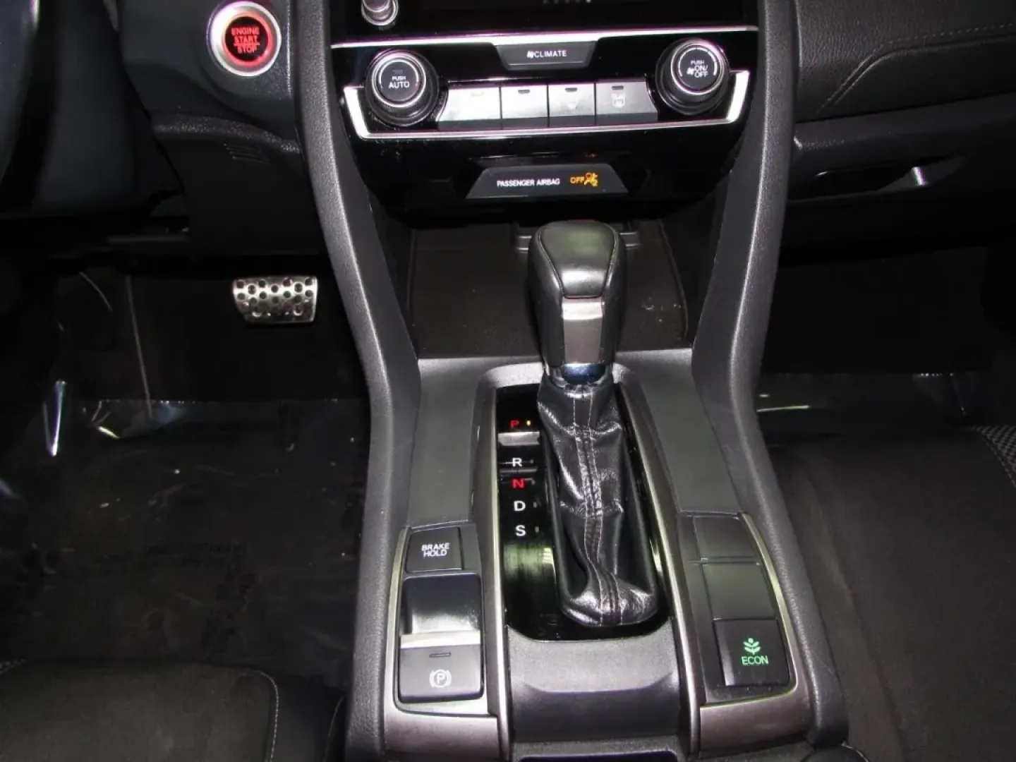 2020 Honda Civic Sport (SHHFK7H42LU) with an Other engine, Automatic transmission, located at 12836 Highway 21, De Soto, MO, 63020, (636) 337-7777, 38.151867, -90.575615 - Looking for a vehicle that effortlessly blends style, efficiency, and practicality? Look no further than this stunning 2020 Honda Civic Hatchback, available now at Pettus Ford De Soto. Whether you're commuting to work, running errands around the beautiful neighborhoods of De Soto, or planning a week - Photo#21