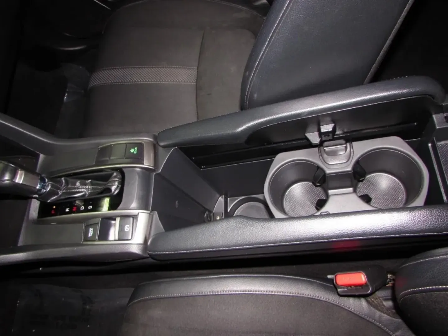 2020 Honda Civic Sport (SHHFK7H42LU) with an Other engine, Automatic transmission, located at 12836 Highway 21, De Soto, MO, 63020, (636) 337-7777, 38.151867, -90.575615 - Looking for a vehicle that effortlessly blends style, efficiency, and practicality? Look no further than this stunning 2020 Honda Civic Hatchback, available now at Pettus Ford De Soto. Whether you're commuting to work, running errands around the beautiful neighborhoods of De Soto, or planning a week - Photo#22