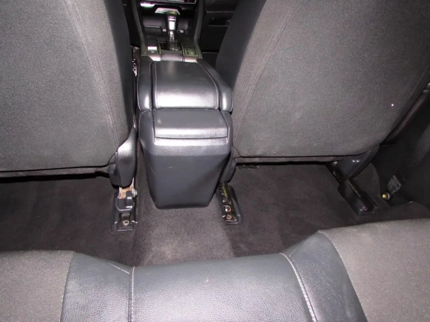 2020 Honda Civic Sport (SHHFK7H42LU) with an Other engine, Automatic transmission, located at 12836 Highway 21, De Soto, MO, 63020, (636) 337-7777, 38.151867, -90.575615 - Looking for a vehicle that effortlessly blends style, efficiency, and practicality? Look no further than this stunning 2020 Honda Civic Hatchback, available now at Pettus Ford De Soto. Whether you're commuting to work, running errands around the beautiful neighborhoods of De Soto, or planning a week - Photo#27