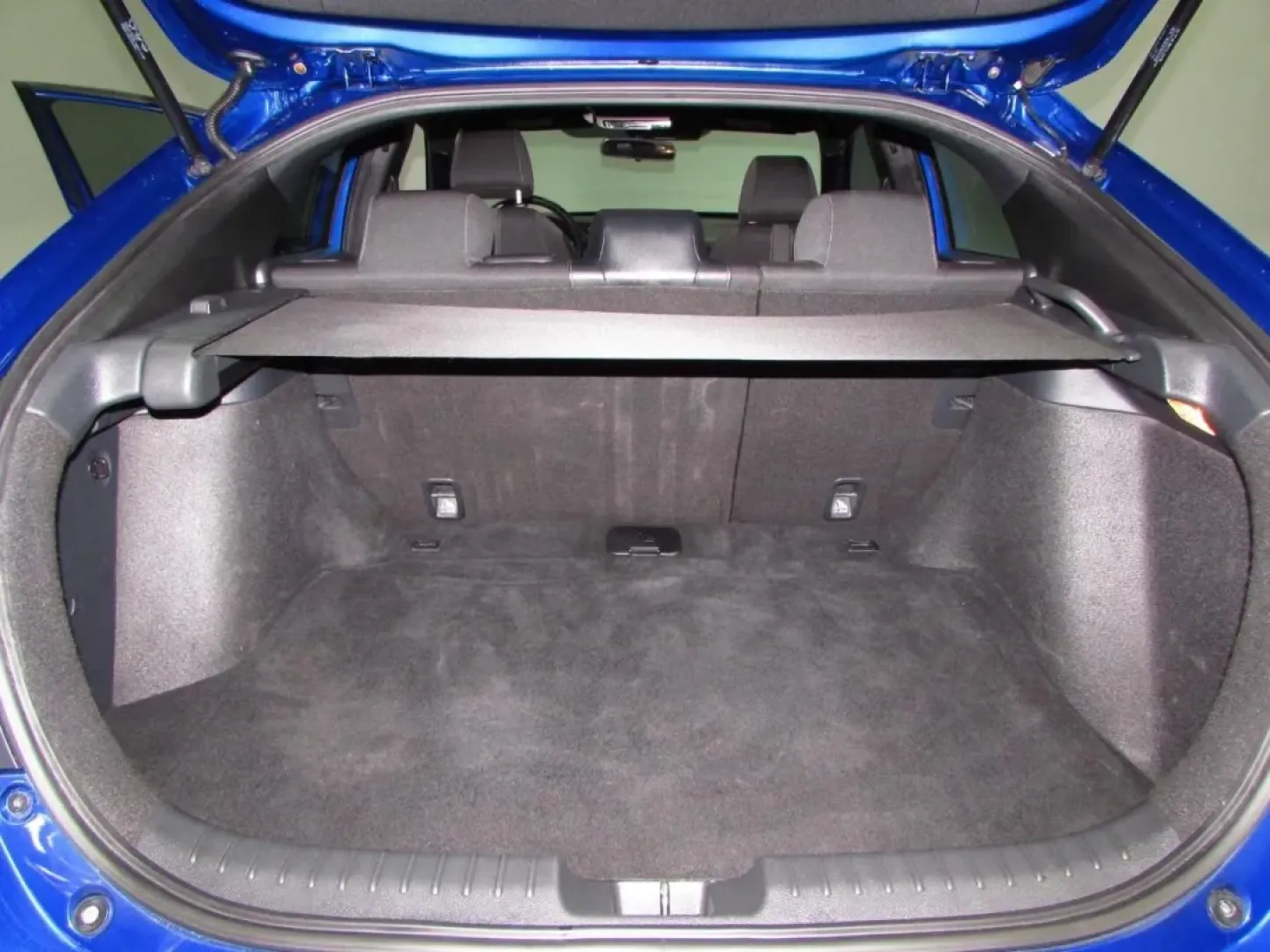 2020 Honda Civic Sport (SHHFK7H42LU) with an Other engine, Automatic transmission, located at 12836 Highway 21, De Soto, MO, 63020, (636) 337-7777, 38.151867, -90.575615 - Looking for a vehicle that effortlessly blends style, efficiency, and practicality? Look no further than this stunning 2020 Honda Civic Hatchback, available now at Pettus Ford De Soto. Whether you're commuting to work, running errands around the beautiful neighborhoods of De Soto, or planning a week - Photo#28