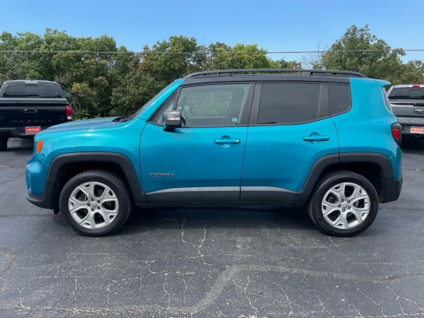 2020 /Black Jeep Renegade Limited (ZACNJBD10LP) with an Other engine, located at 12836 Highway 21, De Soto, MO, 63020, (636) 337-7777, 38.151867, -90.575615 - **Explore New Adventures in the 2020 Jeep Renegade 4WD Limited Your Perfect Companion for Life's Journeys!**<br /> <br /> Are you ready to elevate your weekend adventures or make those long commutes more enjoyable? Look no further than this stunning 2020 Jeep Renegade 4WD Limited, available now at - Photo#1