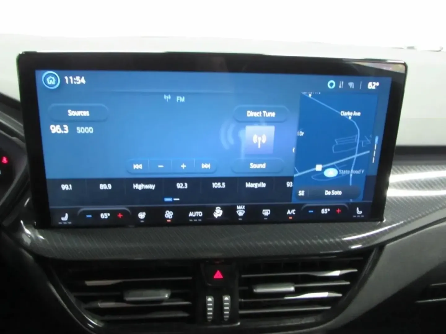 2023 /Ebony With Red Stitching Ford Escape ST-Line (1FMCU9MN6PU) with an Other engine, Automatic transmission, located at 12836 Highway 21, De Soto, MO, 63020, (636) 337-7777, 38.151867, -90.575615 - Discover the perfect blend of style, comfort, and versatility with this stunning 2023 Ford Escape ST-Line, available now at Pettus Ford De Soto in De Soto, MO. Whether you're a growing family in need of a reliable family vehicle, an urban commuter looking for efficiency, or an adventure seeker ready - Photo#18