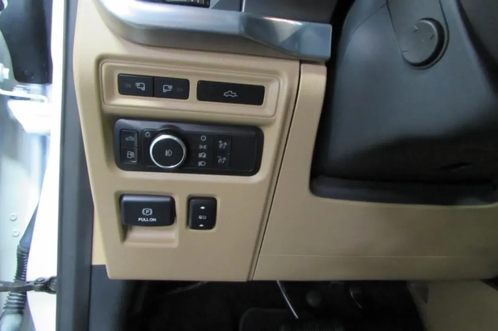 2021 /Baja Tan Ford F-150 Lariat (1FTFW1ED0MF) with an Other engine, located at 12836 Highway 21, De Soto, MO, 63020, (636) 337-7777, 38.151867, -90.575615 - **Unleash Adventure with the 2021 Ford F-150: Your Go-To Truck for Every Lifestyle**<br /> <br /> If you're looking for a versatile vehicle that can handle your daily commute, weekend adventures, and everything in between, the 2021 Ford F-150 is the ultimate choice. This rugged yet refined truck is - Photo#17