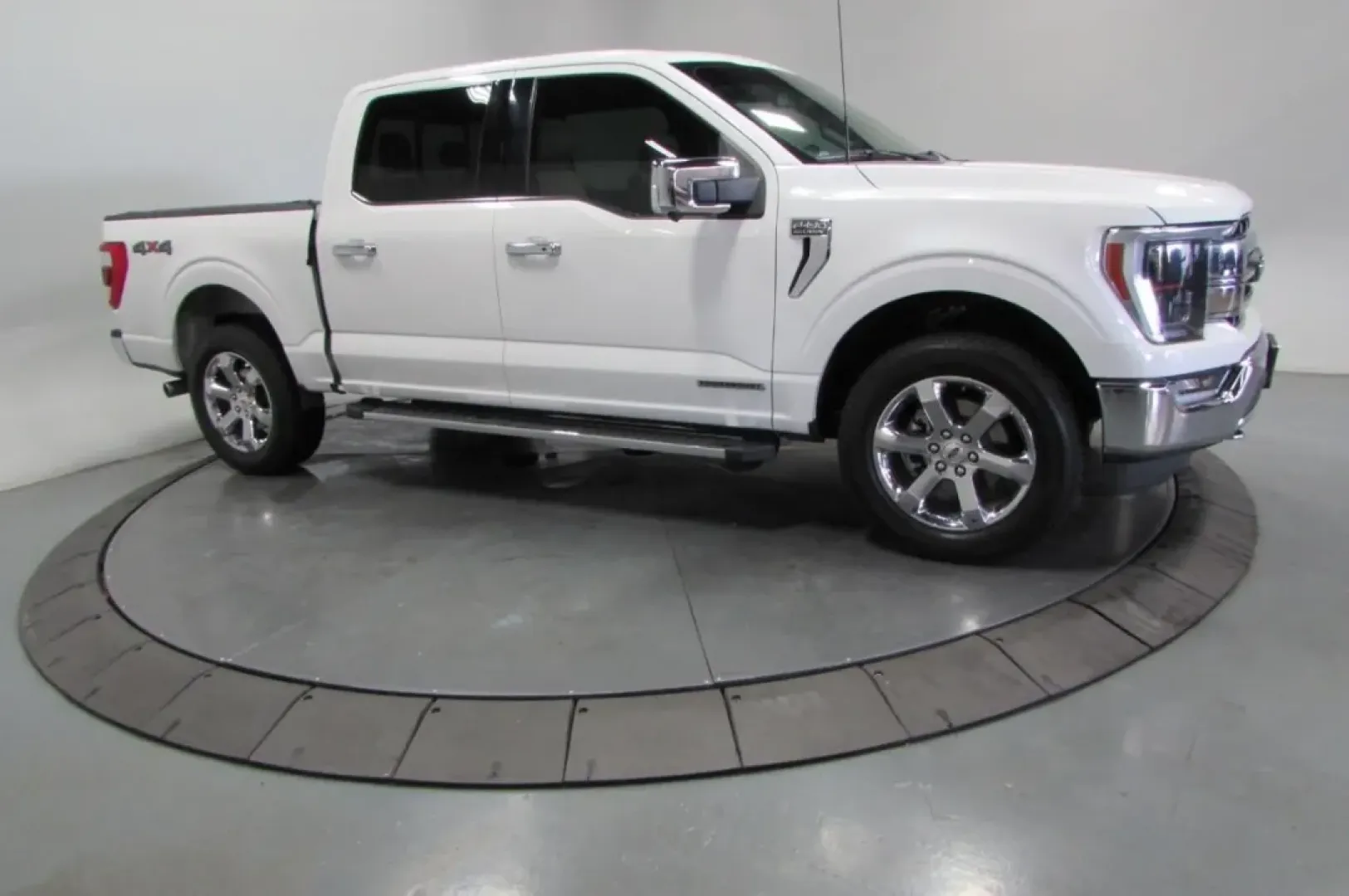 2021 /Baja Tan Ford F-150 Lariat (1FTFW1ED0MF) with an Other engine, located at 12836 Highway 21, De Soto, MO, 63020, (636) 337-7777, 38.151867, -90.575615 - **Unleash Adventure with the 2021 Ford F-150: Your Go-To Truck for Every Lifestyle**<br /> <br /> If you're looking for a versatile vehicle that can handle your daily commute, weekend adventures, and everything in between, the 2021 Ford F-150 is the ultimate choice. This rugged yet refined truck is - Photo#3