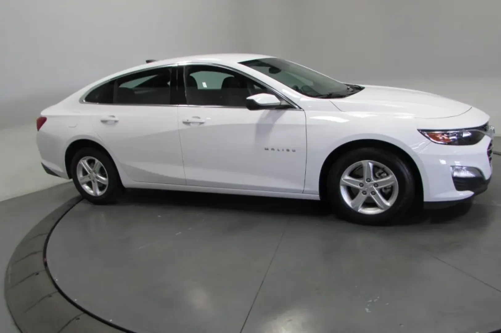 2024 /Black Chevrolet Malibu LS 1FL (1G1ZC5STXRF) with an Other engine, Automatic transmission, located at 12836 Highway 21, De Soto, MO, 63020, (636) 337-7777, 38.151867, -90.575615 - Experience the perfect blend of style, comfort, and efficiency with the 2024 Chevrolet Malibu LS, available now at Pettus Ford De Soto! If you're searching for a vehicle that seamlessly fits into your daily routine, whether it's for your commute to work in nearby Festus or weekend outings with famil - Photo#3