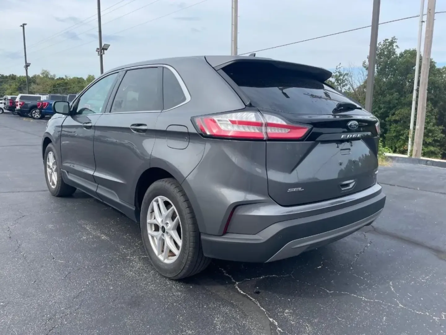 2024 /Ebony Ford Edge SEL (2FMPK4J9XRB) with an Other engine, Automatic transmission, located at 12836 Highway 21, De Soto, MO, 63020, (636) 337-7777, 38.151867, -90.575615 - **Discover the Perfect Adventure Companion: 2024 Ford Edge at Pettus Ford De Soto!**<br /> <br /> Are you ready to elevate your family adventures or daily commutes with a reliable vehicle that blends style, comfort, and technology? Look no further than this stunning 2024 Ford Edge, available now at - Photo#2