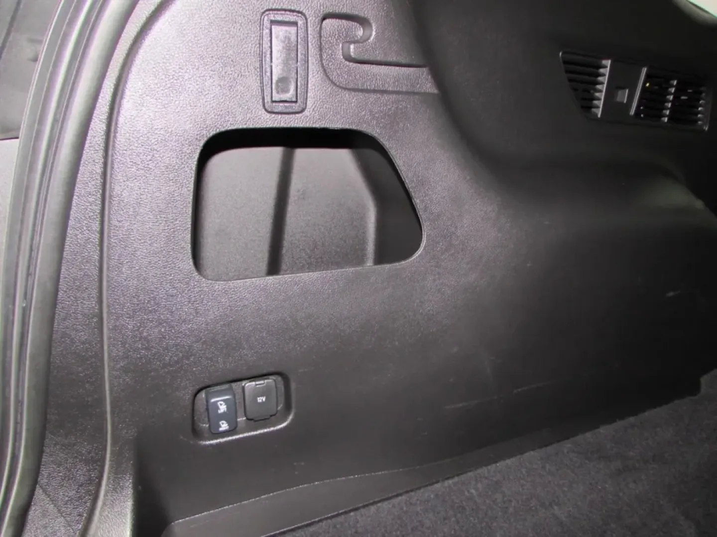 2024 /Ebony Ford Edge SEL (2FMPK4J9XRB) with an Other engine, Automatic transmission, located at 12836 Highway 21, De Soto, MO, 63020, (636) 337-7777, 38.151867, -90.575615 - **Discover the Perfect Adventure Companion: 2024 Ford Edge at Pettus Ford De Soto!**<br /> <br /> Are you ready to elevate your family adventures or daily commutes with a reliable vehicle that blends style, comfort, and technology? Look no further than this stunning 2024 Ford Edge, available now at - Photo#28