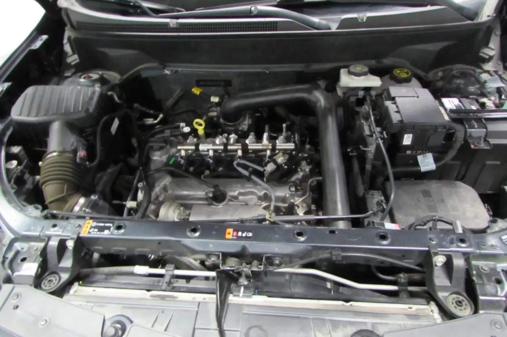 2023 /Gray Chevrolet Equinox LT (3GNAXUEG1PS) with an Other engine, Automatic transmission, located at 12836 Highway 21, De Soto, MO, 63020, (636) 337-7777, 38.151867, -90.575615 - **Discover the Perfect SUV for Your Family Adventures: 2023 Chevrolet Equinox LT at Pettus Ford De Soto**<br /> <br /> Are you looking for a versatile and reliable vehicle that can keep up with your active lifestyle? The 2023 Chevrolet Equinox LT is the ultimate SUV for growing families, outdoor ent - Photo#8