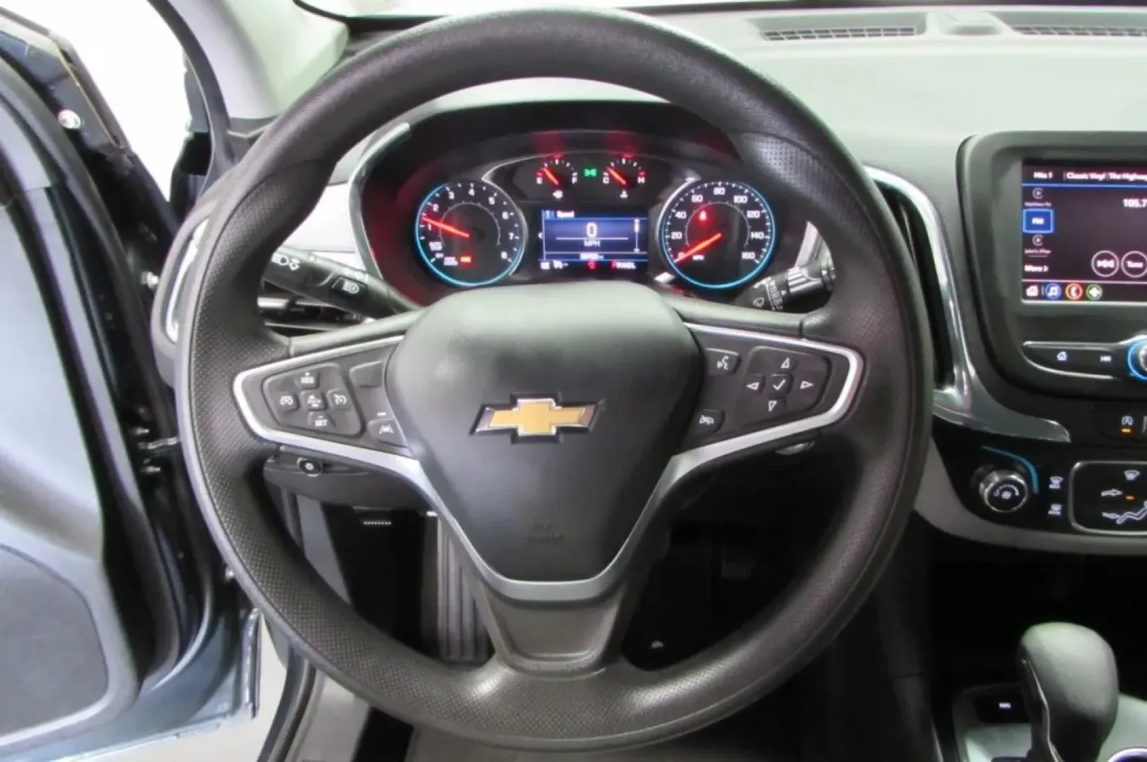 2023 /Gray Chevrolet Equinox LT (3GNAXUEG1PS) with an Other engine, Automatic transmission, located at 12836 Highway 21, De Soto, MO, 63020, (636) 337-7777, 38.151867, -90.575615 - **Discover the Perfect SUV for Your Family Adventures: 2023 Chevrolet Equinox LT at Pettus Ford De Soto**<br /> <br /> Are you looking for a versatile and reliable vehicle that can keep up with your active lifestyle? The 2023 Chevrolet Equinox LT is the ultimate SUV for growing families, outdoor ent - Photo#13