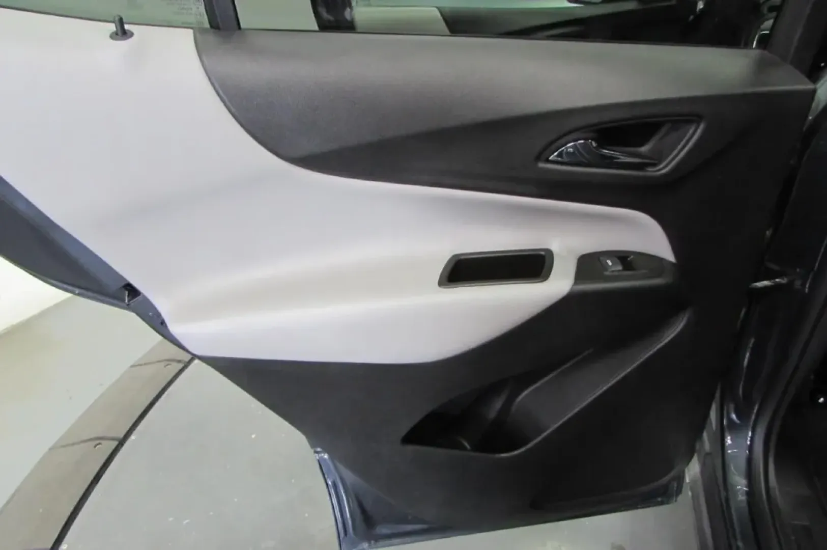 2023 /Gray Chevrolet Equinox LT (3GNAXUEG1PS) with an Other engine, Automatic transmission, located at 12836 Highway 21, De Soto, MO, 63020, (636) 337-7777, 38.151867, -90.575615 - **Discover the Perfect SUV for Your Family Adventures: 2023 Chevrolet Equinox LT at Pettus Ford De Soto**<br /> <br /> Are you looking for a versatile and reliable vehicle that can keep up with your active lifestyle? The 2023 Chevrolet Equinox LT is the ultimate SUV for growing families, outdoor ent - Photo#22