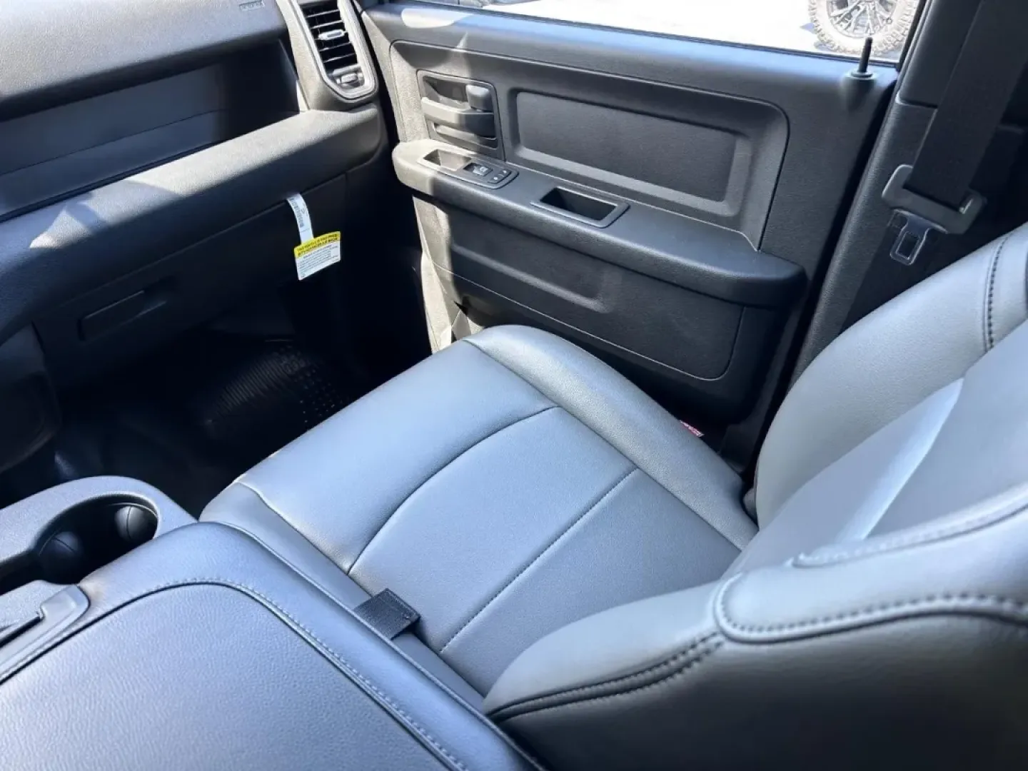 2024 /Diesel Gray/Black Leather Ram 2500 Tradesman (3C6UR5HJ9RG) with an 6.4L V8 Heavy Duty HEMI MDS engine, located at 970 Woodlawn Dr., Farmington, MO, 63640, (573) 431-7800, 37.825642, -90.468674 - Are you ready to elevate your adventures and embrace the rugged outdoors? The 2024 Ram 2500 Tradesman, available now at Pettus CDJR Farmington, is not just a truck-it's your ticket to a lifestyle of exploration and capability. With its powerful 6.4L V8 Heavy Duty HEMI engine, this beast offers the p - Photo#16