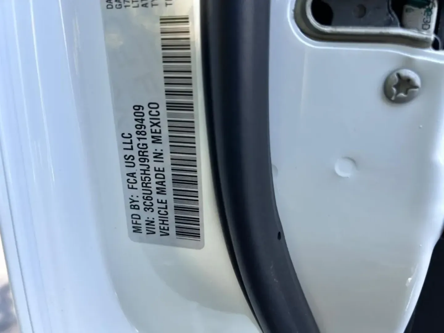 2024 /Diesel Gray/Black Leather Ram 2500 Tradesman (3C6UR5HJ9RG) with an 6.4L V8 Heavy Duty HEMI MDS engine, located at 970 Woodlawn Dr., Farmington, MO, 63640, (573) 431-7800, 37.825642, -90.468674 - Are you ready to elevate your adventures and embrace the rugged outdoors? The 2024 Ram 2500 Tradesman, available now at Pettus CDJR Farmington, is not just a truck-it's your ticket to a lifestyle of exploration and capability. With its powerful 6.4L V8 Heavy Duty HEMI engine, this beast offers the p - Photo#21