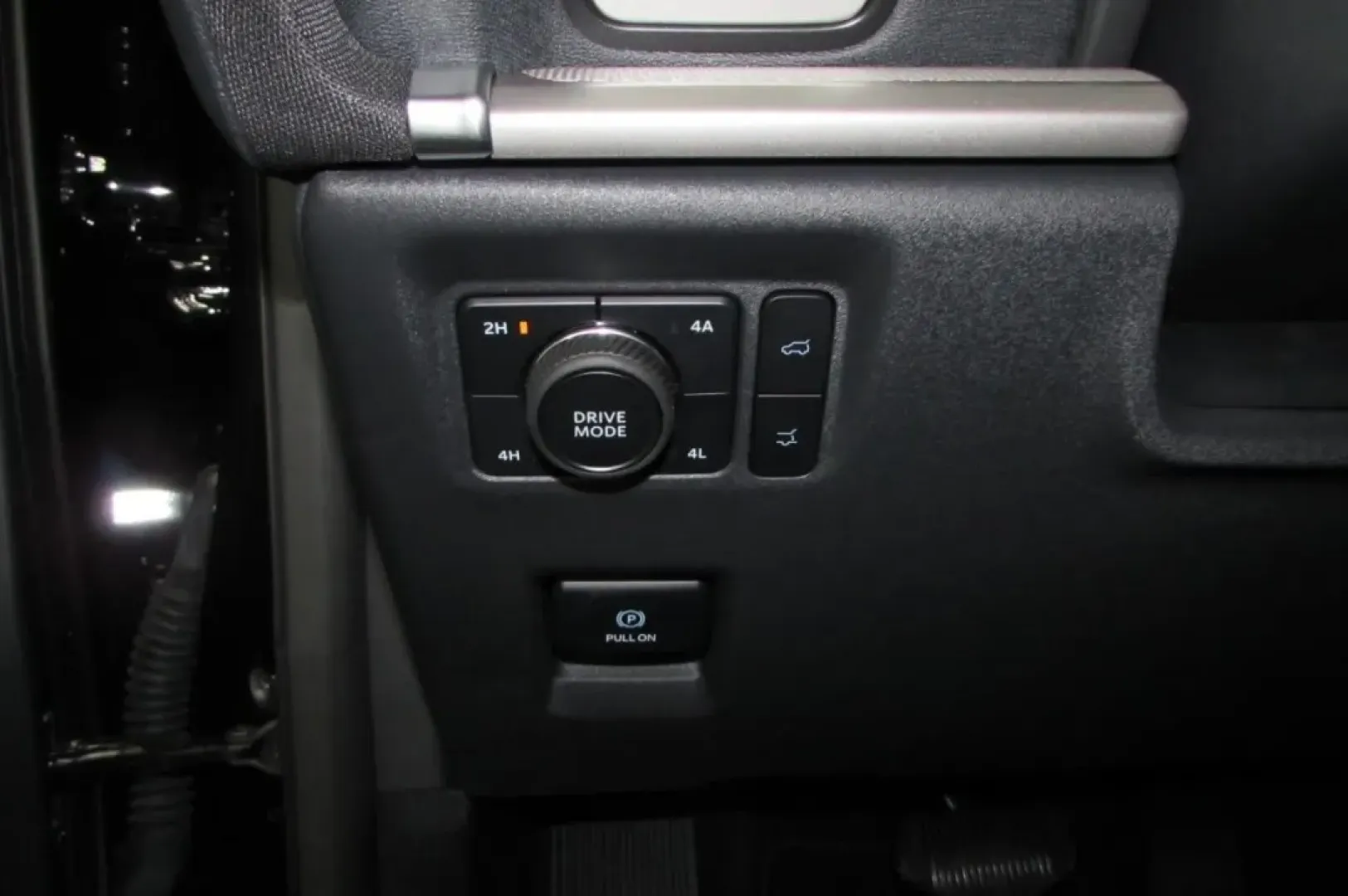 2025 Ford Expedition Max (1FMJK1J84SE) with an 3.5L EcoBoost V6 engine, Automatic transmission, located at 12836 Highway 21, De Soto, MO, 63020, (636) 337-7777, 38.151867, -90.575615 - **Adventure Awaits: Discover the 2025 Ford Expedition Max at Pettus Ford De Soto!**<br /> <br /> If you're seeking the perfect vehicle for family road trips, weekend getaways, or navigating your daily commute with style and comfort, look no further than the 2025 Ford Expedition Max. This spacious an - Photo#14