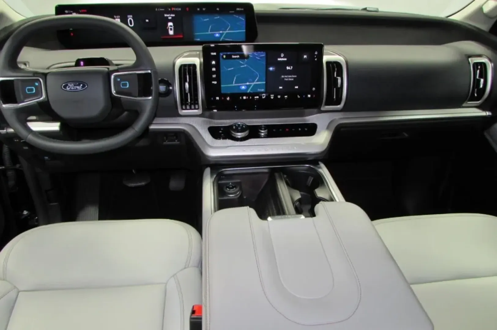 2025 Ford Expedition Max (1FMJK1J84SE) with an 3.5L EcoBoost V6 engine, Automatic transmission, located at 12836 Highway 21, De Soto, MO, 63020, (636) 337-7777, 38.151867, -90.575615 - **Adventure Awaits: Discover the 2025 Ford Expedition Max at Pettus Ford De Soto!**<br /> <br /> If you're seeking the perfect vehicle for family road trips, weekend getaways, or navigating your daily commute with style and comfort, look no further than the 2025 Ford Expedition Max. This spacious an - Photo#25
