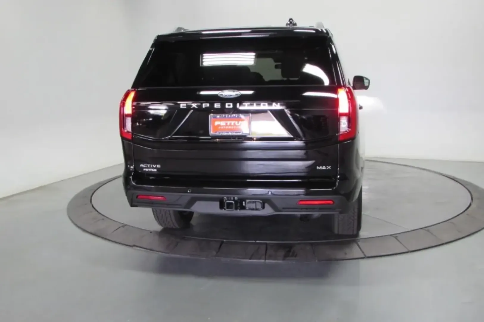 2025 Ford Expedition Max (1FMJK1J84SE) with an 3.5L EcoBoost V6 engine, Automatic transmission, located at 12836 Highway 21, De Soto, MO, 63020, (636) 337-7777, 38.151867, -90.575615 - **Adventure Awaits: Discover the 2025 Ford Expedition Max at Pettus Ford De Soto!**<br /> <br /> If you're seeking the perfect vehicle for family road trips, weekend getaways, or navigating your daily commute with style and comfort, look no further than the 2025 Ford Expedition Max. This spacious an - Photo#6