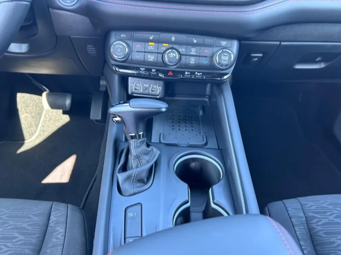 2026 /Black Cloth Dodge Durango GT (1C4SDJCT5TC) with an 5.7L V8 HEMI MDS VVT engine, Automatic transmission, located at 970 Woodlawn Dr., Farmington, MO, 63640, (573) 431-7800, 37.825642, -90.468674 - **Elevate Your Adventures with the 2026 Dodge Durango GT Plus HEMI V8 at Pettus CDJR Farmington!**<br /> <br /> Are you ready to take your family road trips, weekend adventures, or daily commutes to the next level? The 2026 Dodge Durango GT Plus HEMI V8 is the perfect companion for anyone looking to - Photo#18