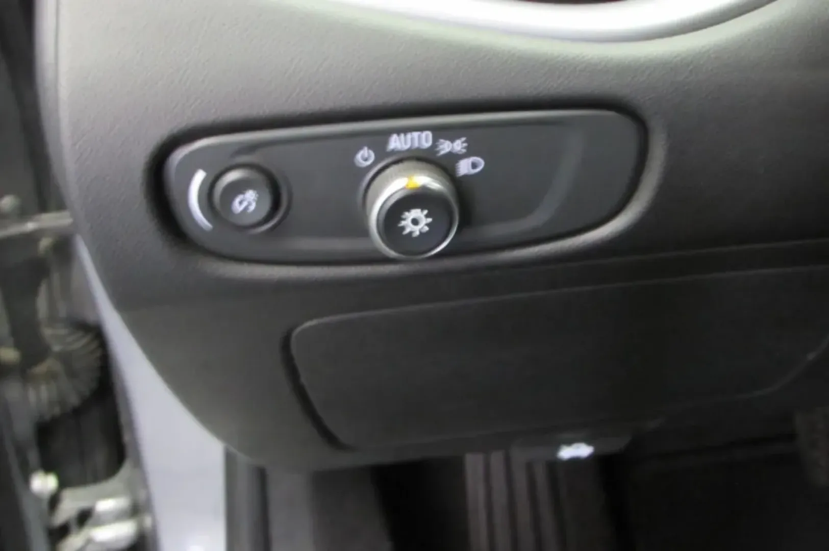 2024 /Black Chevrolet Malibu LT 1LT (1G1ZD5ST3RF) with an Other engine, Automatic transmission, located at 12830 Highway 21, De Soto, MO, 63020, (636) 337-7777, 38.153099, -90.573624 - **Elevate Your Commute with the 2024 Chevrolet Malibu LT A Perfect Blend of Comfort and Style!**<br /> <br /> If you're seeking an affordable used car that seamlessly marries style, efficiency, and the latest tech, look no further than this stunning 2024 Chevrolet Malibu LT. Ideal for budget-consci - Photo#9