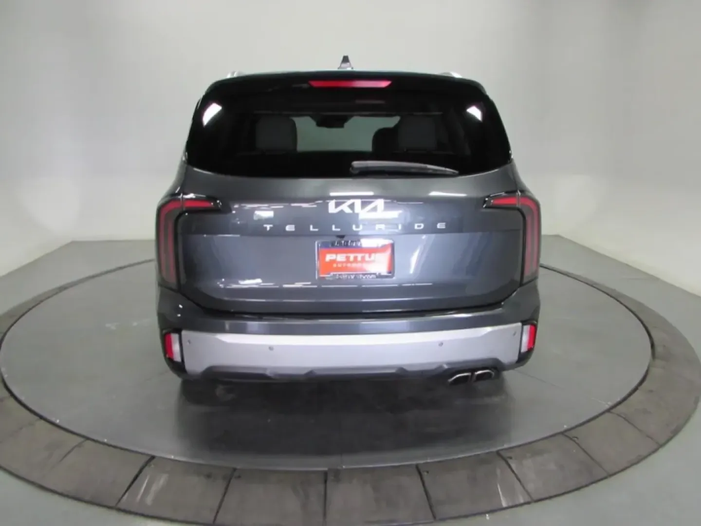 2023 /Gray Kia Telluride EX (5XYP34GC6PG) with an Other engine, Automatic transmission, located at 12836 Highway 21, De Soto, MO, 63020, (636) 337-7777, 38.151867, -90.575615 - **Experience the Perfect Blend of Family Comfort and Adventure with the 2023 Kia Telluride EX!**<br /> <br /> Are you searching for a vehicle that seamlessly combines family-friendly features with the thrill of weekend adventures? Look no further! The 2023 Kia Telluride EX is designed for those who - Photo#6