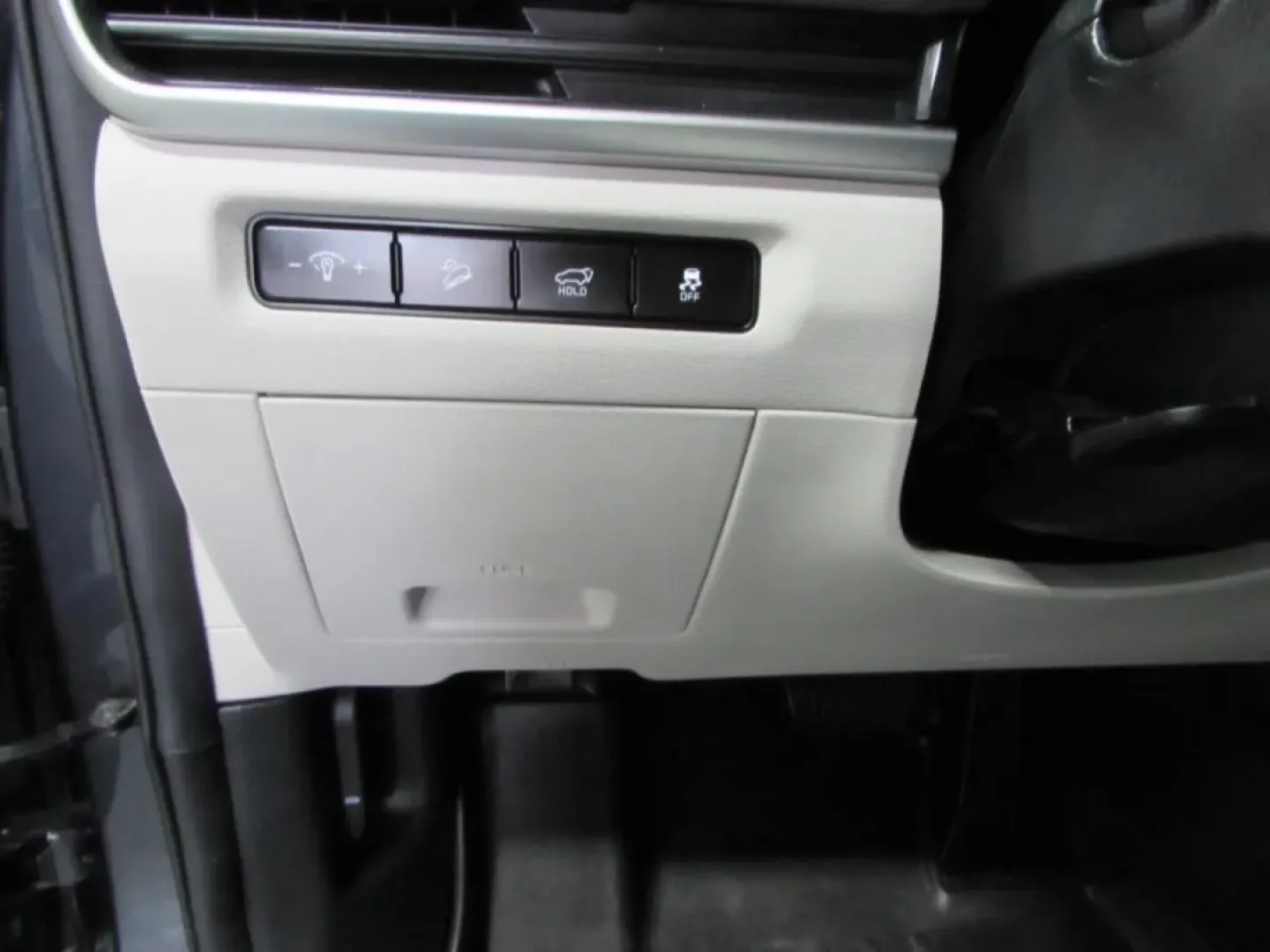 2023 /Gray Kia Telluride EX (5XYP34GC6PG) with an Other engine, Automatic transmission, located at 12836 Highway 21, De Soto, MO, 63020, (636) 337-7777, 38.151867, -90.575615 - **Experience the Perfect Blend of Family Comfort and Adventure with the 2023 Kia Telluride EX!**<br /> <br /> Are you searching for a vehicle that seamlessly combines family-friendly features with the thrill of weekend adventures? Look no further! The 2023 Kia Telluride EX is designed for those who - Photo#12
