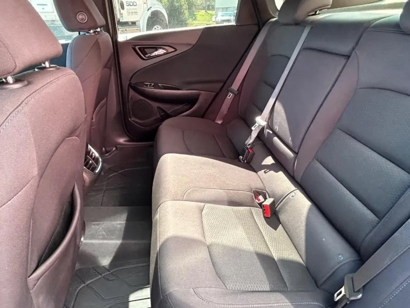 2022 /Jet Black Cloth Chevrolet Malibu LT (1G1ZD5ST5NF) with an 1.5L turbo DOHC 4-cylinder DI engine, Automatic transmission, located at 970 Woodlawn Dr., Farmington, MO, 63640, (573) 431-7800, 37.825642, -90.468674 - Discover the perfect blend of style, efficiency, and comfort with this **2022 Chevrolet Malibu LT**, available now at **Pettus CDJR Farmington**. Whether you're commuting to work, running errands around the vibrant streets of Farmington, or planning weekend trips to nearby attractions, this sedan is - Photo#10