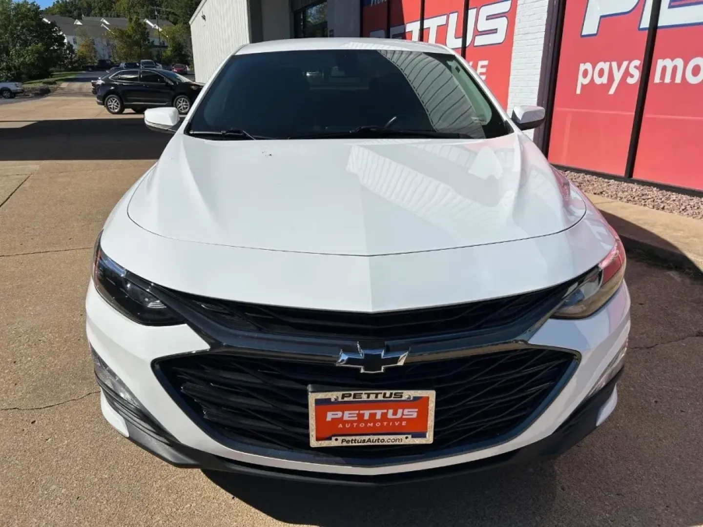 2022 /Jet Black Cloth Chevrolet Malibu LT (1G1ZD5ST5NF) with an 1.5L turbo DOHC 4-cylinder DI engine, Automatic transmission, located at 970 Woodlawn Dr., Farmington, MO, 63640, (573) 431-7800, 37.825642, -90.468674 - Discover the perfect blend of style, efficiency, and comfort with this **2022 Chevrolet Malibu LT**, available now at **Pettus CDJR Farmington**. Whether you're commuting to work, running errands around the vibrant streets of Farmington, or planning weekend trips to nearby attractions, this sedan is - Photo#1