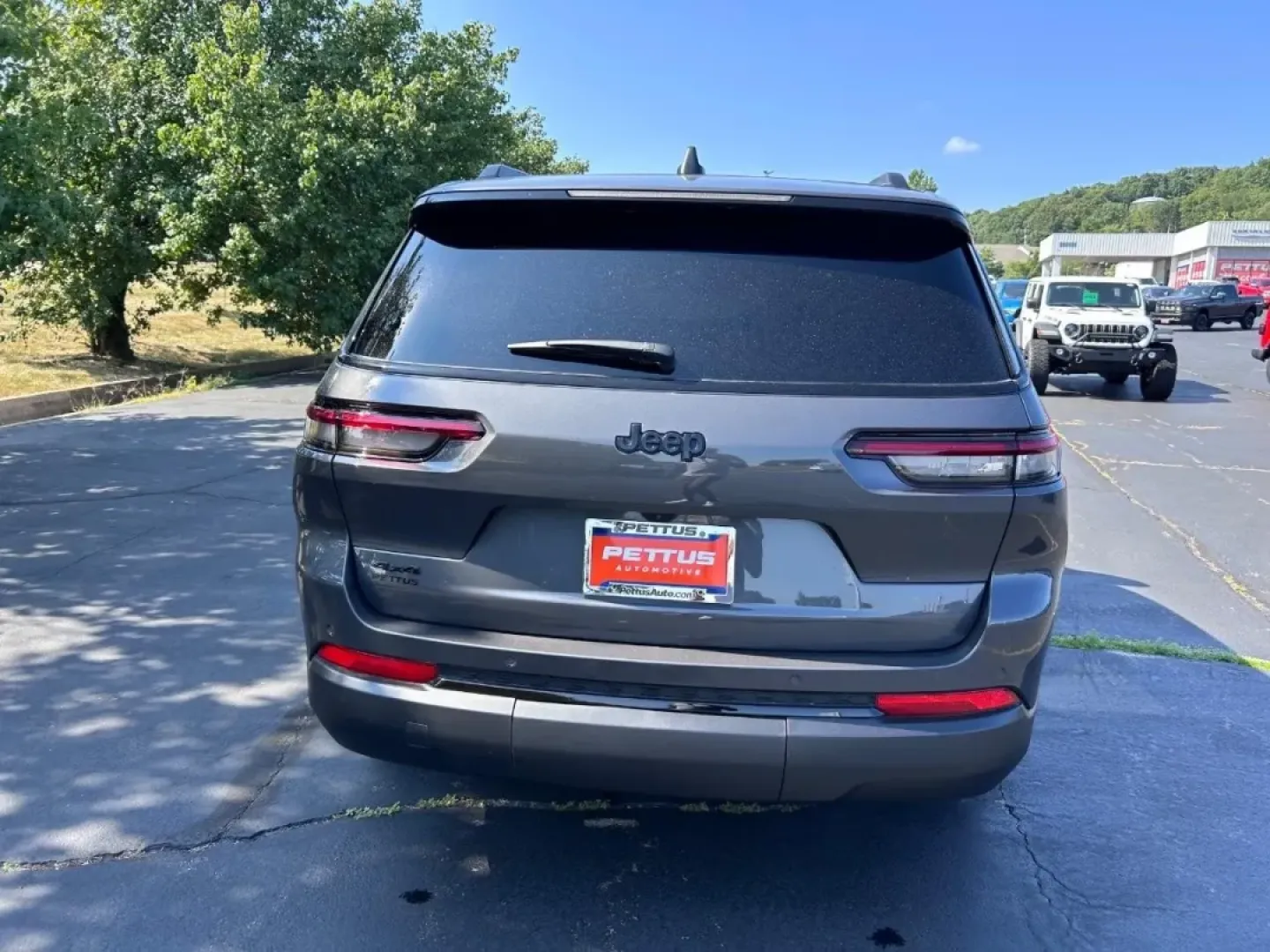 2024 /Global Black Leather Trimmed Jeep Grand Cherokee Altitude X (1C4RJKAG4R8) with an 3.6L V6 24V VVT UPG I engine, located at 970 Woodlawn Dr., Farmington, MO, 63640, (573) 431-7800, 37.825642, -90.468674 - **Adventure Awaits with the 2024 Jeep Grand Cherokee L at Pettus CDJR Farmington!**<br /> <br /> Are you ready to elevate your lifestyle and embrace the great outdoors? For those who thrive on weekend adventures or need a reliable vehicle for daily commutes, the 2024 Jeep Grand Cherokee L is the per - Photo#3