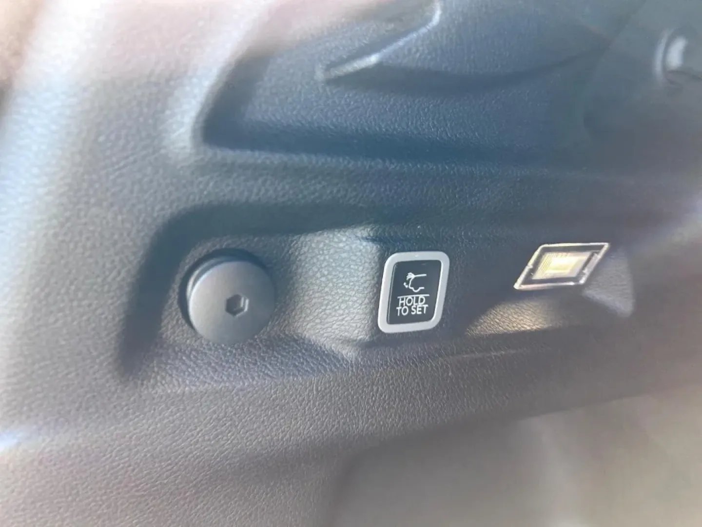 2024 /Global Black Leather Trimmed Jeep Grand Cherokee Altitude X (1C4RJKAG4R8) with an 3.6L V6 24V VVT UPG I engine, located at 970 Woodlawn Dr., Farmington, MO, 63640, (573) 431-7800, 37.825642, -90.468674 - **Adventure Awaits with the 2024 Jeep Grand Cherokee L at Pettus CDJR Farmington!**<br /> <br /> Are you ready to elevate your lifestyle and embrace the great outdoors? For those who thrive on weekend adventures or need a reliable vehicle for daily commutes, the 2024 Jeep Grand Cherokee L is the per - Photo#5