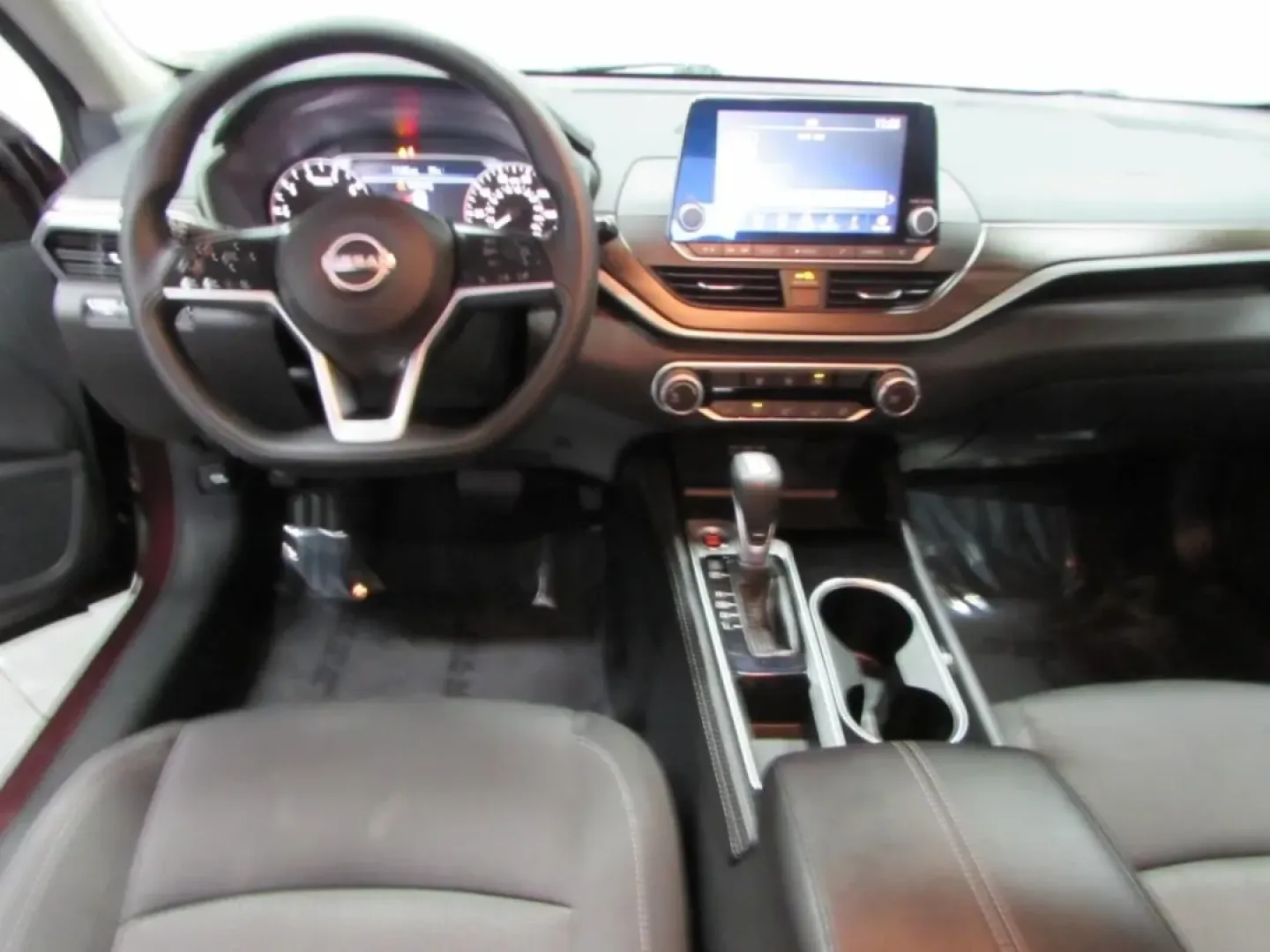 2023 /Charcoal Nissan Altima 2.5 SV (1N4BL4DV7PN) with an Other engine, Automatic transmission, located at 12830 Highway 21, De Soto, MO, 63020, (636) 337-7777, 38.153099, -90.573624 - **Discover the Perfect Sedan for Your Daily Adventures: The 2023 Nissan Altima at Pettus CDJR DeSoto!**<br /> <br /> Are you seeking an affordable, reliable vehicle that can effortlessly transition from bustling commutes to weekend getaways? Look no further than this stunning 2023 Nissan Altima at P - Photo#15