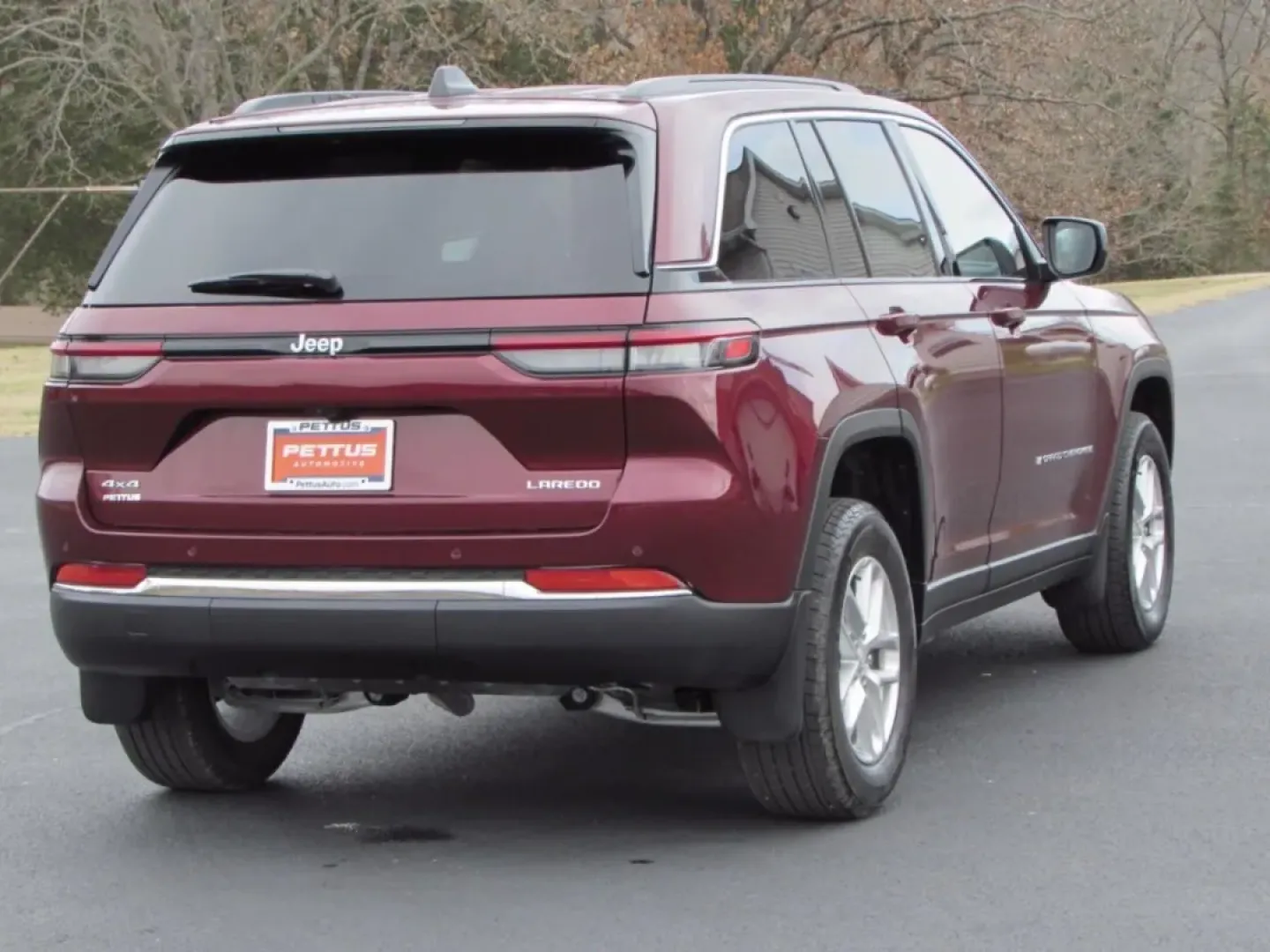 2025 /Black Jeep Grand Cherokee Laredo X (1C4RJHAGXS8) with an Other engine, Automatic transmission, located at 12830 Highway 21, De Soto, MO, 63020, (636) 337-7777, 38.153099, -90.573624 - ### Discover Adventure with the 2025 Jeep Grand Cherokee at Pettus CDJR DeSoto!<br /> <br /> Are you ready to elevate your driving experience? Whether you're seeking a rugged companion for weekend adventures or a reliable SUV for daily commuting, the 2025 Jeep Grand Cherokee is designed to fit your - Photo#6