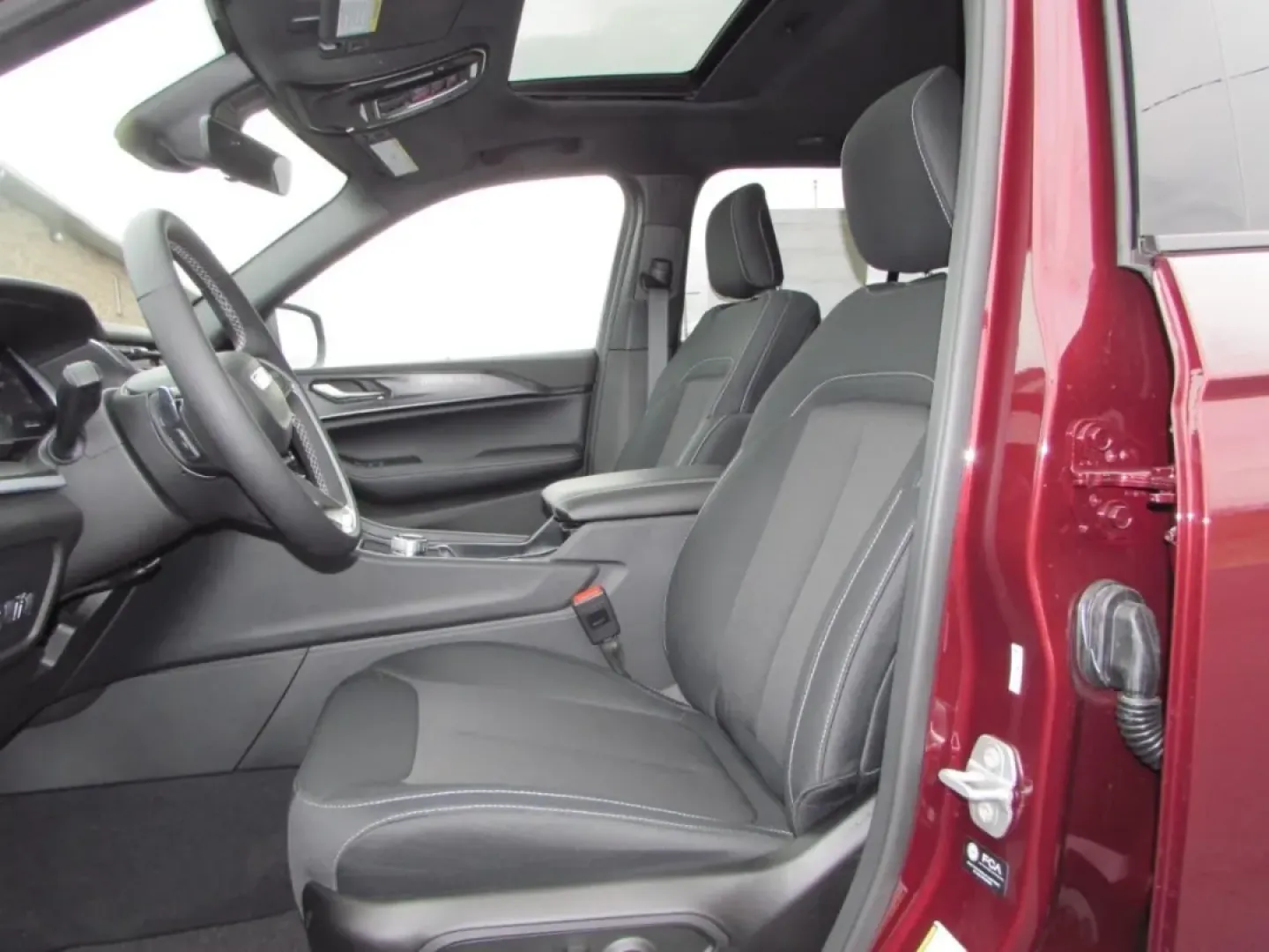 2025 /Black Jeep Grand Cherokee Laredo X (1C4RJHAGXS8) with an Other engine, Automatic transmission, located at 12830 Highway 21, De Soto, MO, 63020, (636) 337-7777, 38.153099, -90.573624 - ### Discover Adventure with the 2025 Jeep Grand Cherokee at Pettus CDJR DeSoto!<br /> <br /> Are you ready to elevate your driving experience? Whether you're seeking a rugged companion for weekend adventures or a reliable SUV for daily commuting, the 2025 Jeep Grand Cherokee is designed to fit your - Photo#11