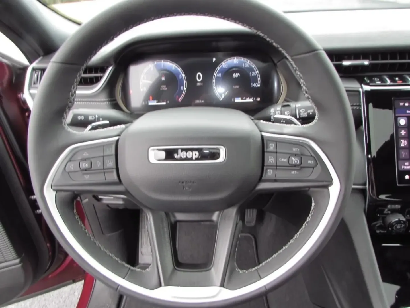 2025 /Black Jeep Grand Cherokee Laredo X (1C4RJHAGXS8) with an Other engine, Automatic transmission, located at 12830 Highway 21, De Soto, MO, 63020, (636) 337-7777, 38.153099, -90.573624 - ### Discover Adventure with the 2025 Jeep Grand Cherokee at Pettus CDJR DeSoto!<br /> <br /> Are you ready to elevate your driving experience? Whether you're seeking a rugged companion for weekend adventures or a reliable SUV for daily commuting, the 2025 Jeep Grand Cherokee is designed to fit your - Photo#15