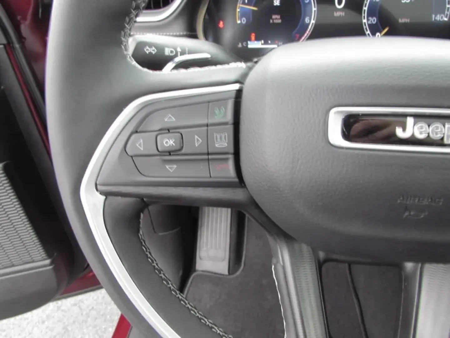 2025 /Black Jeep Grand Cherokee Laredo X (1C4RJHAGXS8) with an Other engine, Automatic transmission, located at 12830 Highway 21, De Soto, MO, 63020, (636) 337-7777, 38.153099, -90.573624 - ### Discover Adventure with the 2025 Jeep Grand Cherokee at Pettus CDJR DeSoto!<br /> <br /> Are you ready to elevate your driving experience? Whether you're seeking a rugged companion for weekend adventures or a reliable SUV for daily commuting, the 2025 Jeep Grand Cherokee is designed to fit your - Photo#16