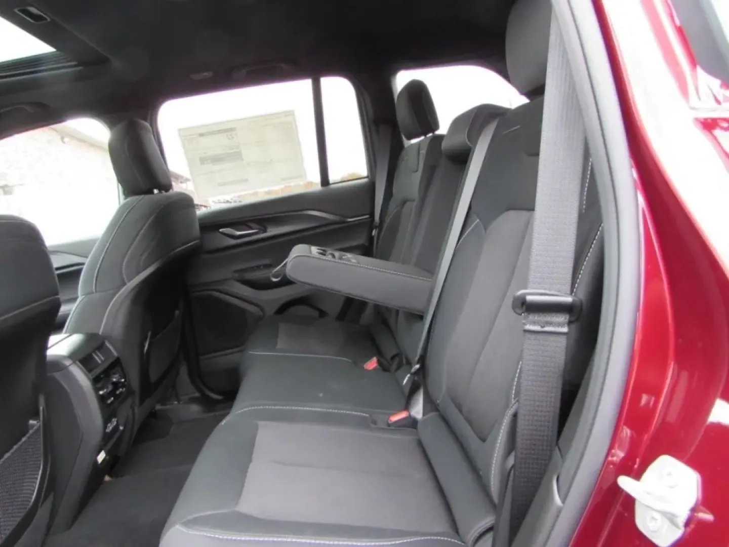 2025 /Black Jeep Grand Cherokee Laredo X (1C4RJHAGXS8) with an Other engine, Automatic transmission, located at 12830 Highway 21, De Soto, MO, 63020, (636) 337-7777, 38.153099, -90.573624 - ### Discover Adventure with the 2025 Jeep Grand Cherokee at Pettus CDJR DeSoto!<br /> <br /> Are you ready to elevate your driving experience? Whether you're seeking a rugged companion for weekend adventures or a reliable SUV for daily commuting, the 2025 Jeep Grand Cherokee is designed to fit your - Photo#24