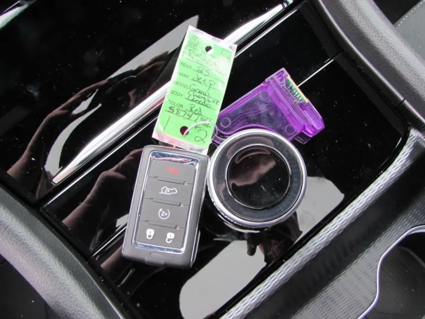 2025 /Black Jeep Grand Cherokee Laredo X (1C4RJHAGXS8) with an Other engine, Automatic transmission, located at 12830 Highway 21, De Soto, MO, 63020, (636) 337-7777, 38.153099, -90.573624 - ### Discover Adventure with the 2025 Jeep Grand Cherokee at Pettus CDJR DeSoto!<br /> <br /> Are you ready to elevate your driving experience? Whether you're seeking a rugged companion for weekend adventures or a reliable SUV for daily commuting, the 2025 Jeep Grand Cherokee is designed to fit your - Photo#30