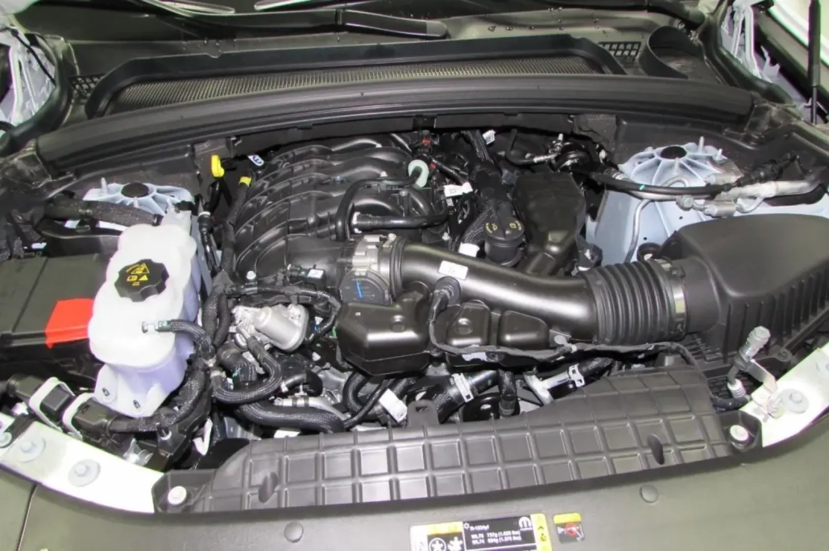 2025 /Global Black Jeep Grand Cherokee Limited (1C4RJHBG6SC) with an Other engine, located at 12830 Highway 21, De Soto, MO, 63020, (636) 337-7777, 38.153099, -90.573624 - **Discover the Freedom of Adventure with the 2025 Jeep Grand Cherokee at Pettus CDJR DeSoto!**<br /> <br /> Are you ready to elevate your lifestyle with a vehicle that's designed for both everyday practicality and weekend escapades? The 2025 Jeep Grand Cherokee Limited is your perfect companion for - Photo#8