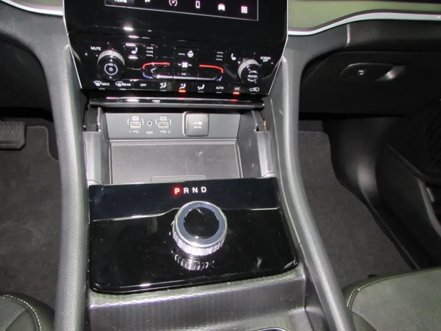 2025 /Global Black Jeep Grand Cherokee Altitude X (1C4RJKAG9S8) with an Other engine, Automatic transmission, located at 12830 Highway 21, De Soto, MO, 63020, (636) 337-7777, 38.153099, -90.573624 - **Adventure Awaits: Discover the 2025 Jeep Grand Cherokee at Pettus CDJR DeSoto**<br /> <br /> Are you ready to elevate your lifestyle with a vehicle that perfectly balances rugged capability and refined comfort? Look no further than the stunning 2025 Jeep Grand Cherokee, available now at Pettus CDJ - Photo#12