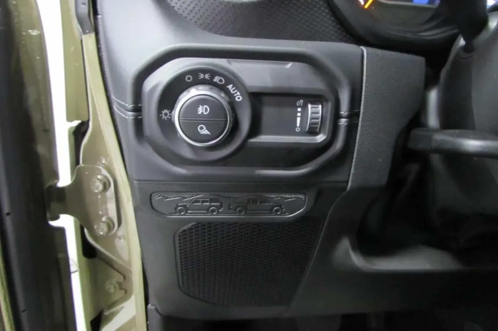 2025 /Black Jeep Gladiator Rubicon (1C6RJTBG8SL) with an Other engine, Automatic transmission, located at 12830 Highway 21, De Soto, MO, 63020, (636) 337-7777, 38.153099, -90.573624 - Discover the thrill of adventure with the 2025 Jeep Gladiator, now available at Pettus CDJR DeSoto, your trusted OEM dealership located at 12830 Highway 21, De Soto, MO 63020. If you're seeking a vehicle that perfectly balances rugged capability with modern comfort, look no further. With just 5 mile - Photo#15