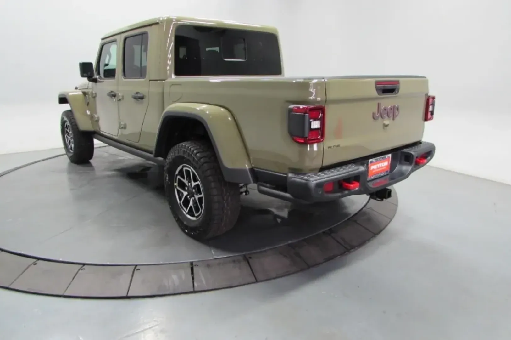 2025 /Black Jeep Gladiator Rubicon (1C6RJTBG8SL) with an Other engine, Automatic transmission, located at 12830 Highway 21, De Soto, MO, 63020, (636) 337-7777, 38.153099, -90.573624 - Discover the thrill of adventure with the 2025 Jeep Gladiator, now available at Pettus CDJR DeSoto, your trusted OEM dealership located at 12830 Highway 21, De Soto, MO 63020. If you're seeking a vehicle that perfectly balances rugged capability with modern comfort, look no further. With just 5 mile - Photo#5